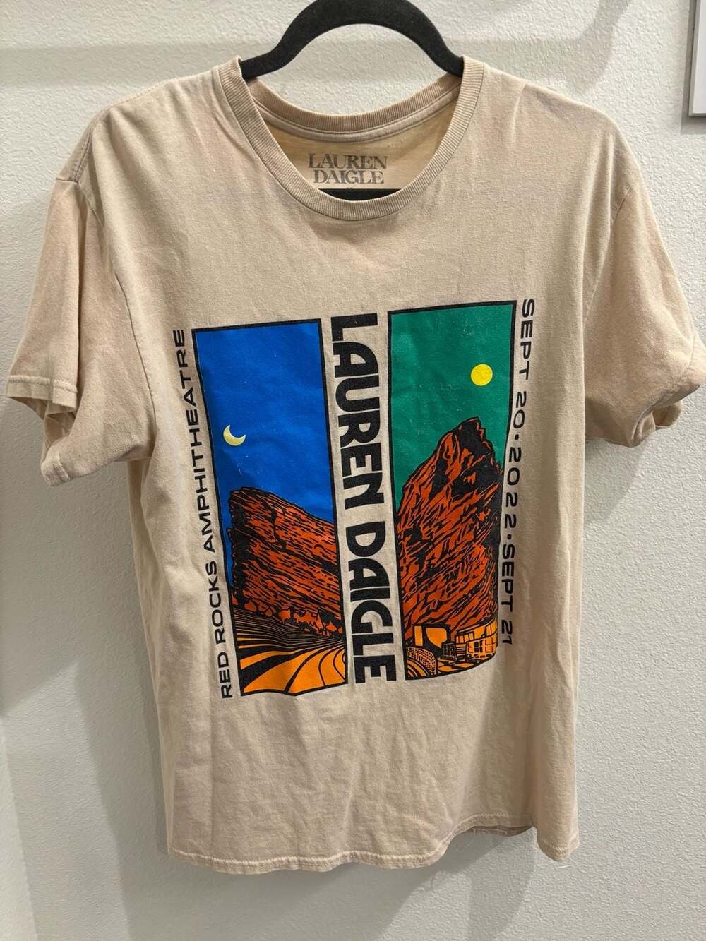 Lauren Daigle Red Rocks Size M Tour T-Shirt